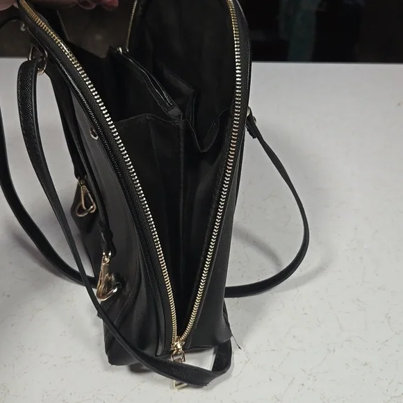 Sold - Picture 4 of 6